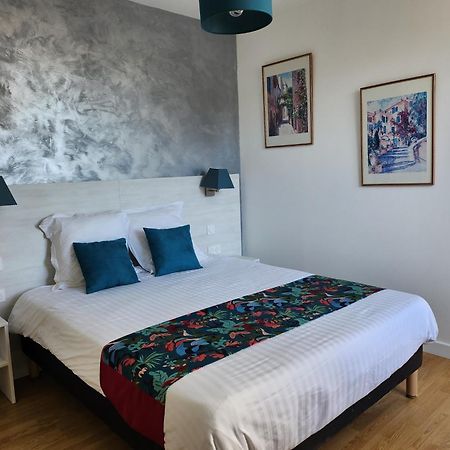 Hotel Des Negociants Lamastre Dış mekan fotoğraf