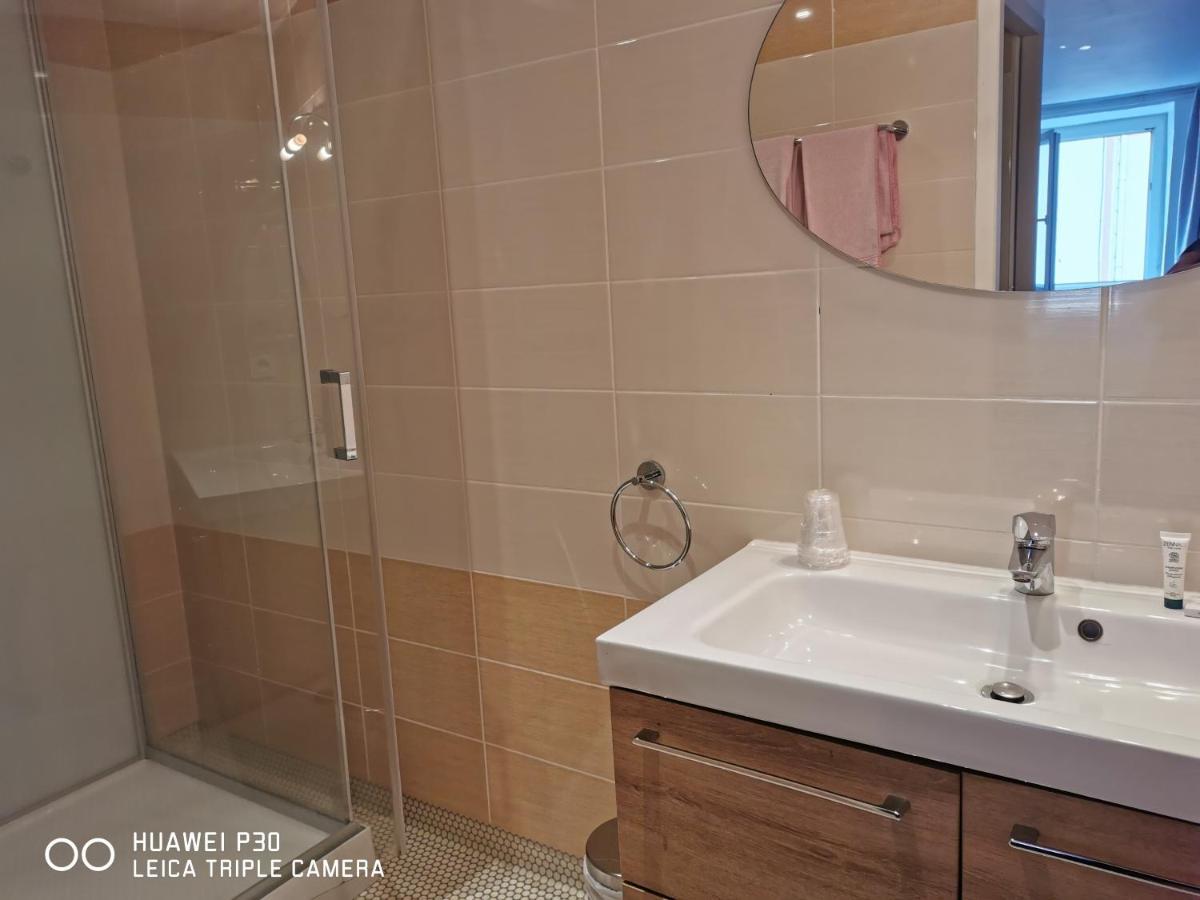 Hotel Des Negociants Lamastre Dış mekan fotoğraf