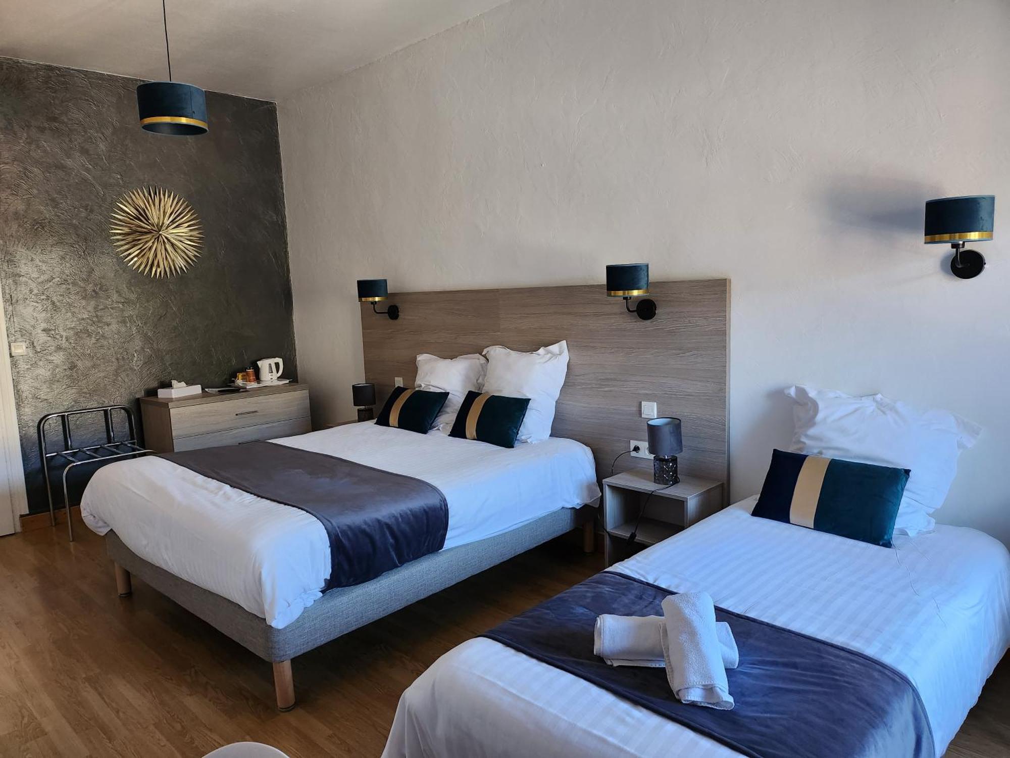 Hotel Des Negociants Lamastre Dış mekan fotoğraf
