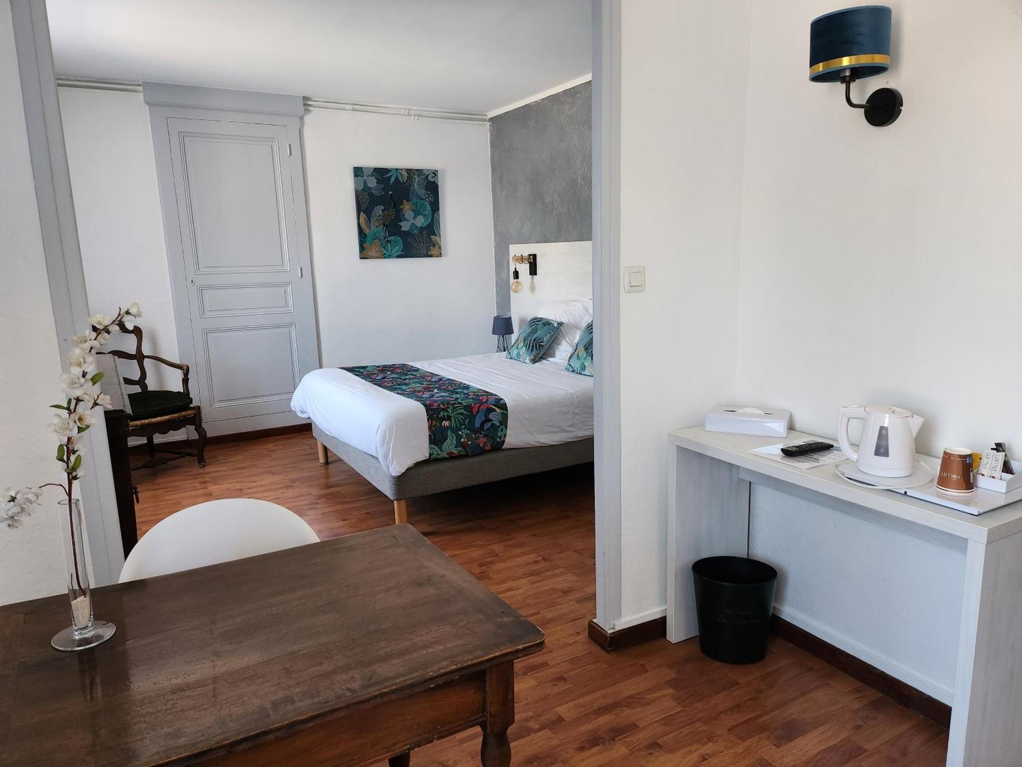 Hotel Des Negociants Lamastre Dış mekan fotoğraf